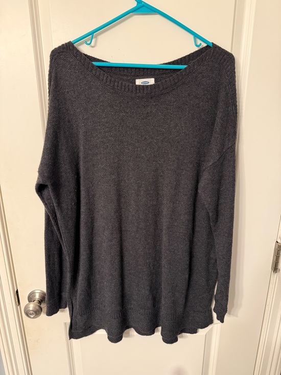 Old Navy Sweaters - Cozy Old Navy Charcoal Crewneck Women's Sweater size large